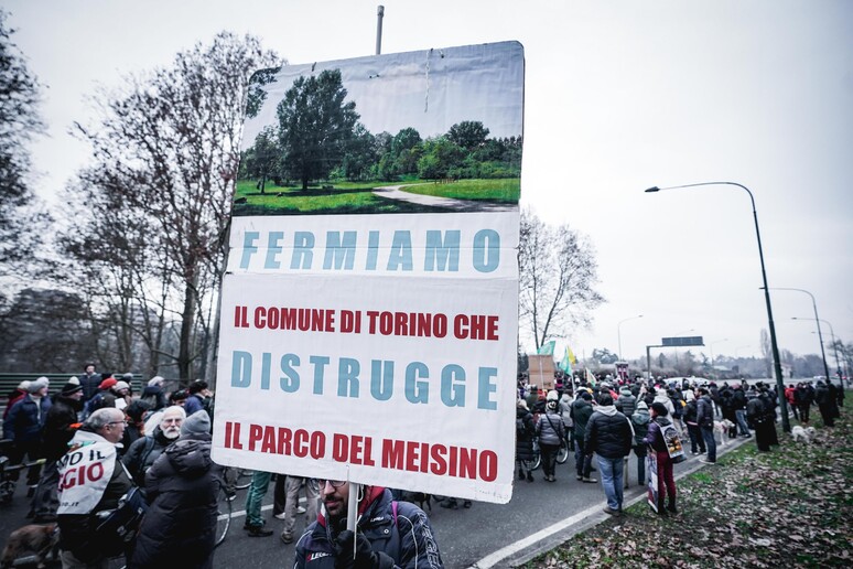- RIPRODUZIONE RISERVATA