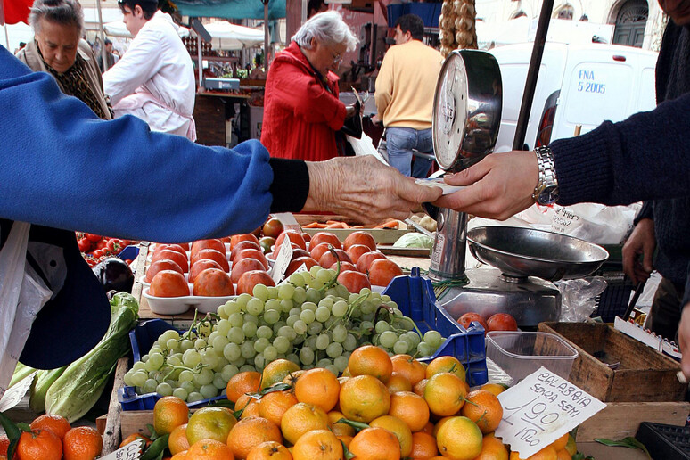 - RIPRODUZIONE RISERVATA