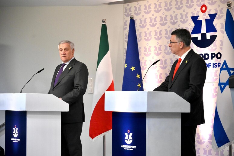 Il ministro degli Esteri Antonio Tajani con il Ministro degli esteri israeliano, Gifeon Sa’ar - RIPRODUZIONE RISERVATA