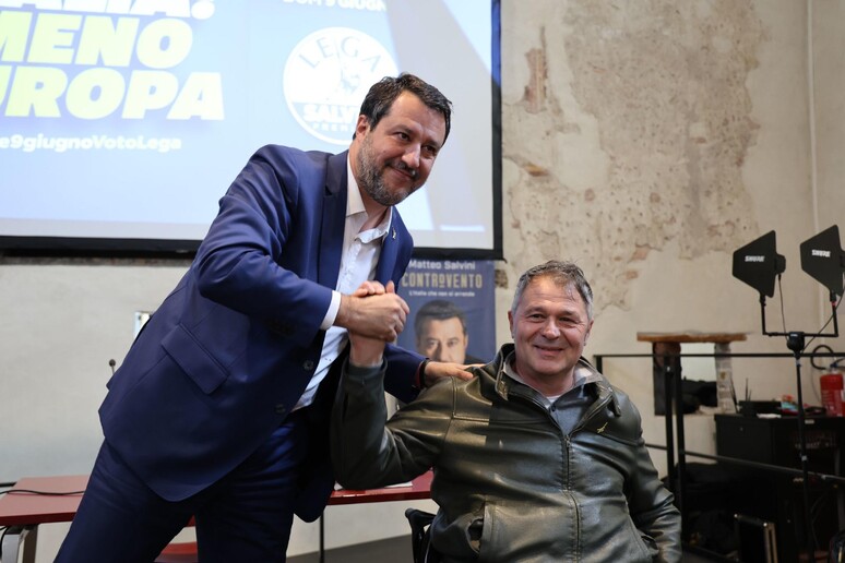 - RIPRODUZIONE RISERVATA