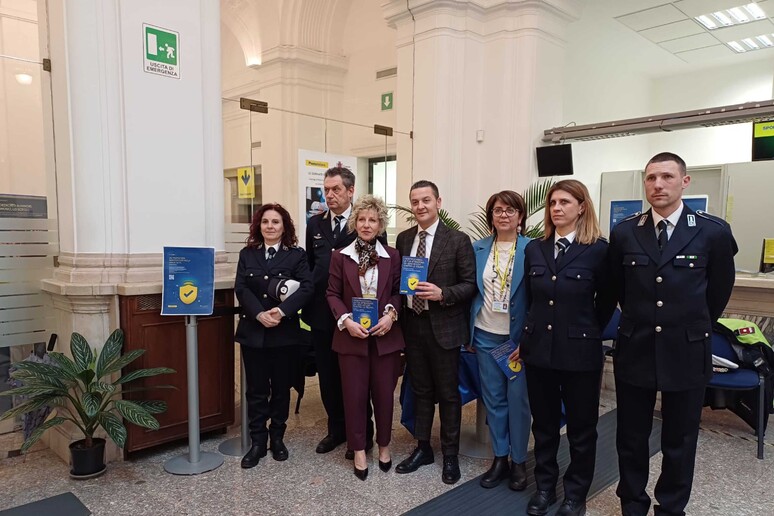 - RIPRODUZIONE RISERVATA