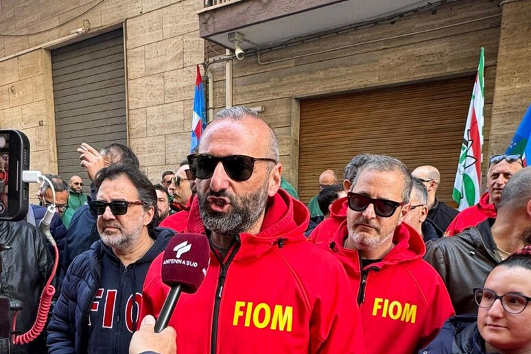 - RIPRODUZIONE RISERVATA