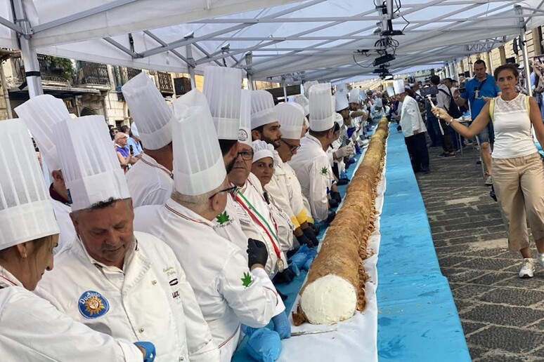 - RIPRODUZIONE RISERVATA