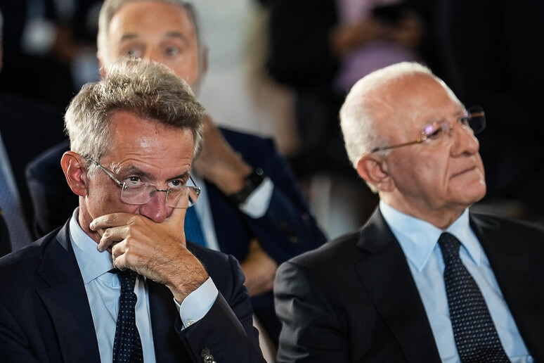 - RIPRODUZIONE RISERVATA
