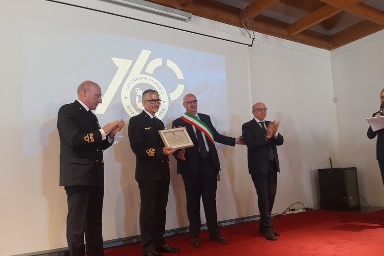 - RIPRODUZIONE RISERVATA