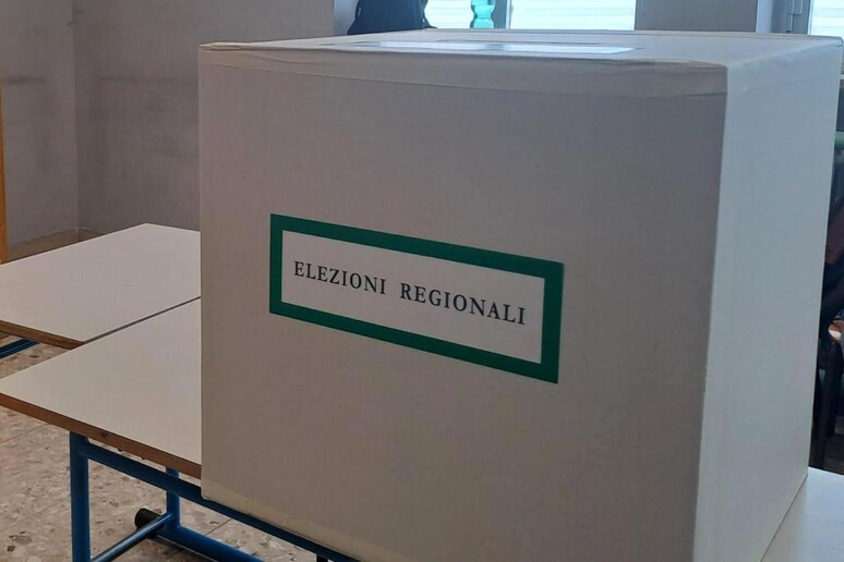 - RIPRODUZIONE RISERVATA