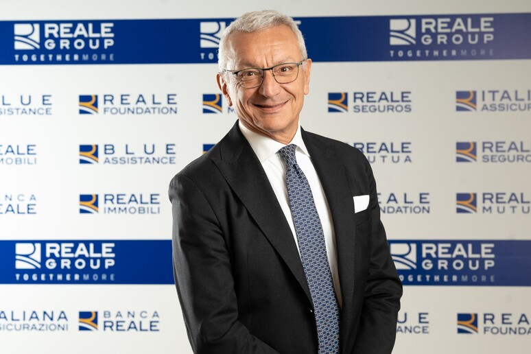 - RIPRODUZIONE RISERVATA