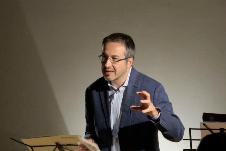 - RIPRODUZIONE RISERVATA