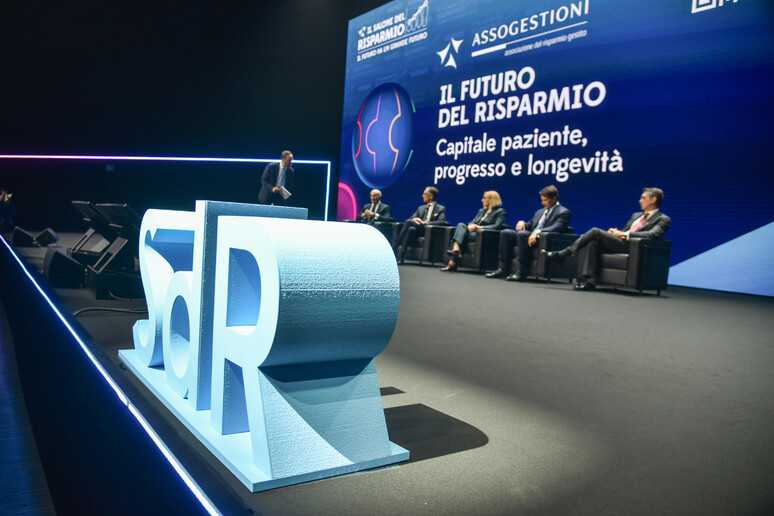 - RIPRODUZIONE RISERVATA