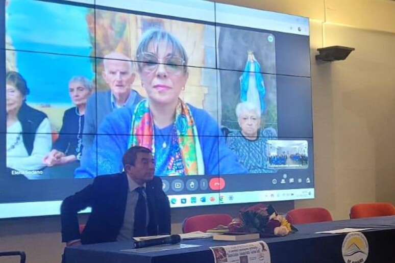- RIPRODUZIONE RISERVATA