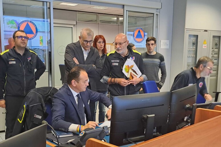 - RIPRODUZIONE RISERVATA