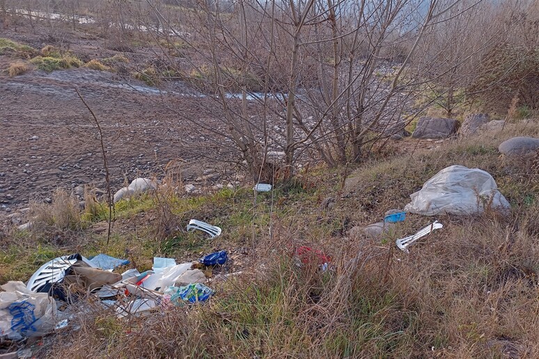 - RIPRODUZIONE RISERVATA
