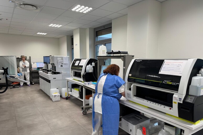 - RIPRODUZIONE RISERVATA