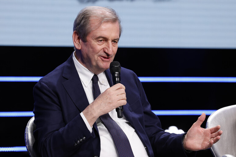 - RIPRODUZIONE RISERVATA
