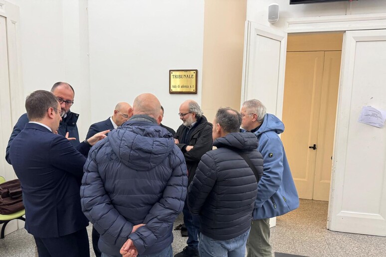 - RIPRODUZIONE RISERVATA