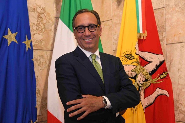- RIPRODUZIONE RISERVATA