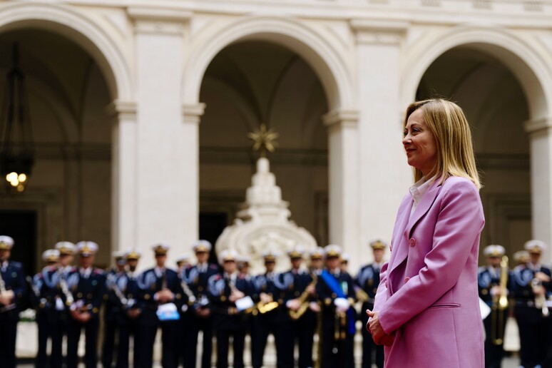 - RIPRODUZIONE RISERVATA