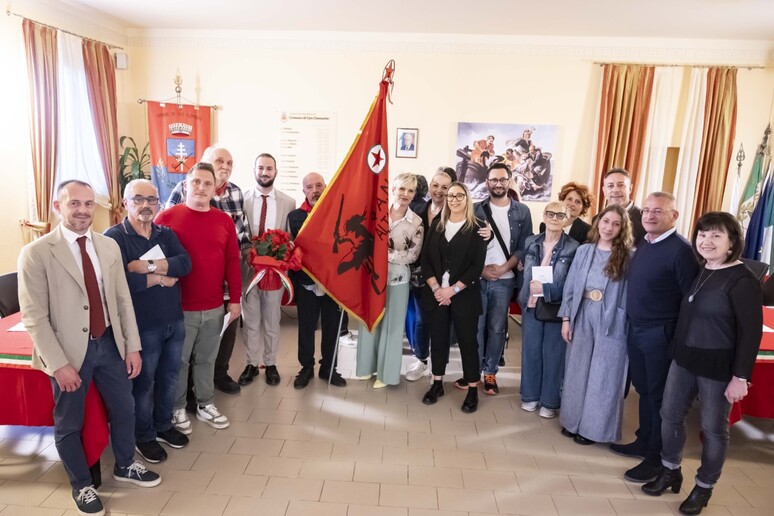 - RIPRODUZIONE RISERVATA
