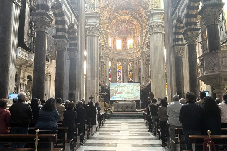 - RIPRODUZIONE RISERVATA