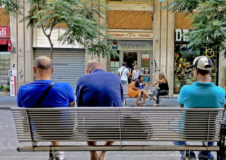 - RIPRODUZIONE RISERVATA