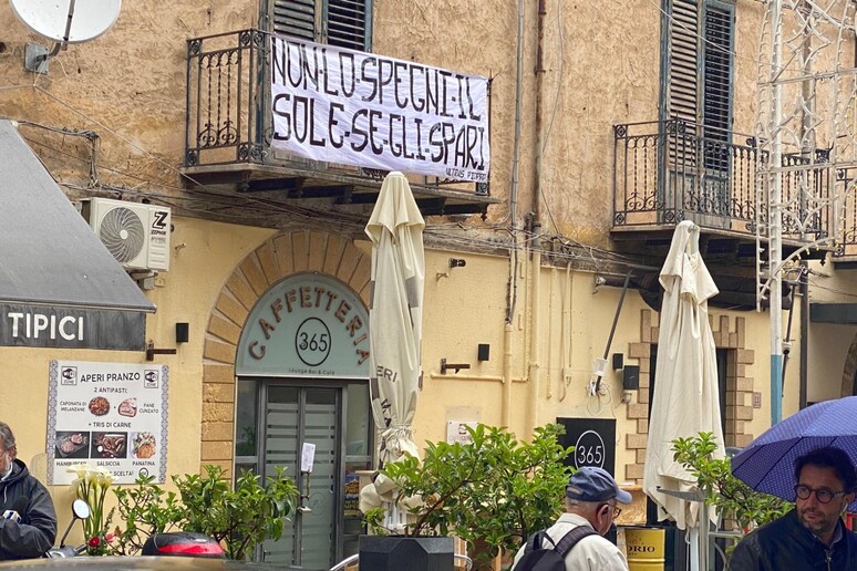 - RIPRODUZIONE RISERVATA