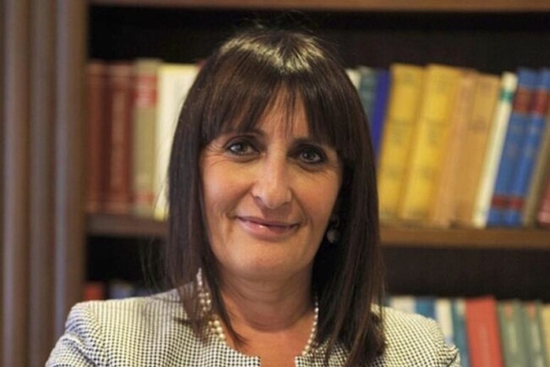 - RIPRODUZIONE RISERVATA