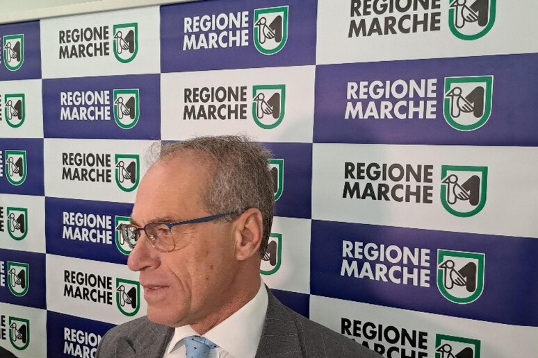 - RIPRODUZIONE RISERVATA