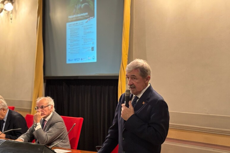 - RIPRODUZIONE RISERVATA