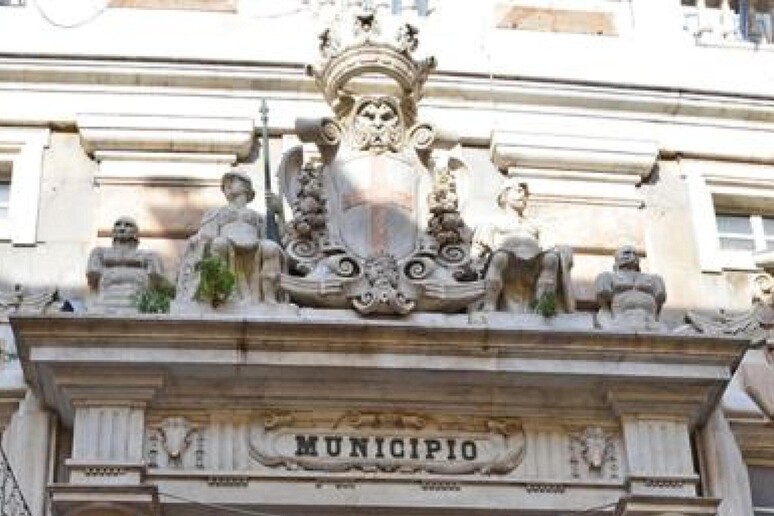 - RIPRODUZIONE RISERVATA