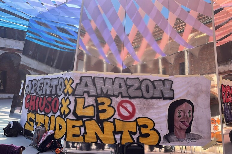 - RIPRODUZIONE RISERVATA