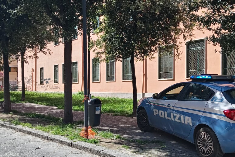 - RIPRODUZIONE RISERVATA