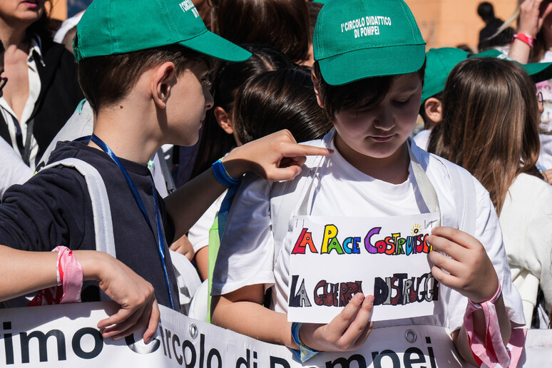 - RIPRODUZIONE RISERVATA