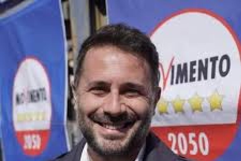 - RIPRODUZIONE RISERVATA
