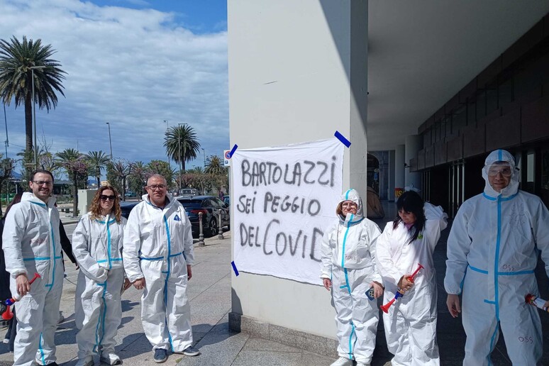 - RIPRODUZIONE RISERVATA