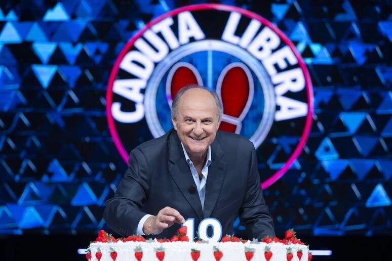 - RIPRODUZIONE RISERVATA