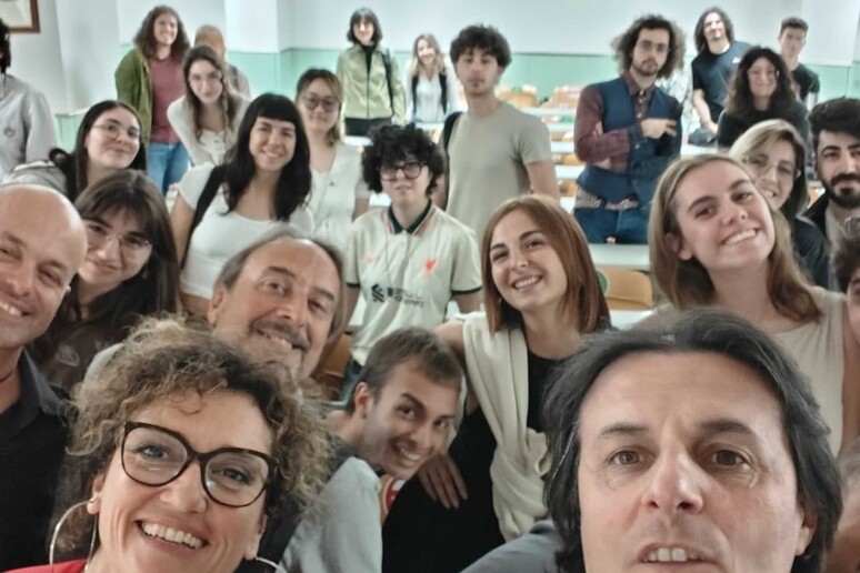 - RIPRODUZIONE RISERVATA