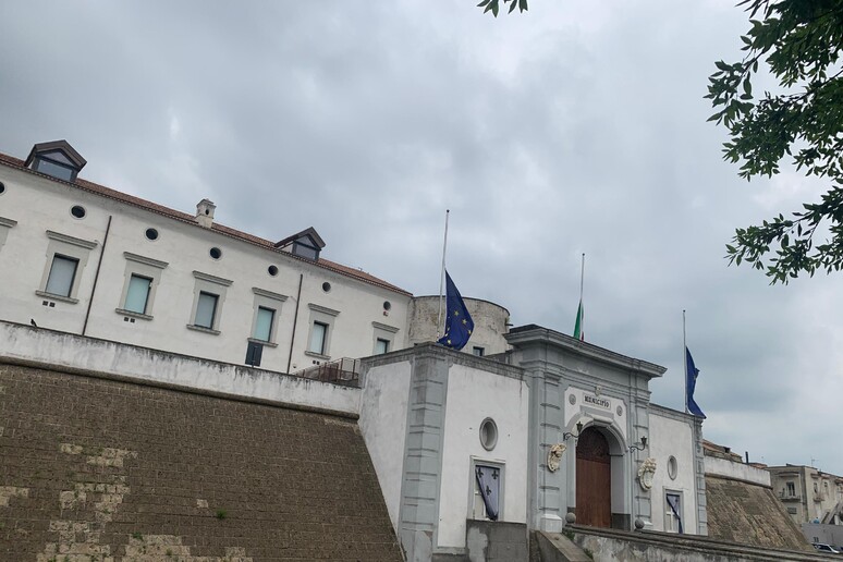 - RIPRODUZIONE RISERVATA
