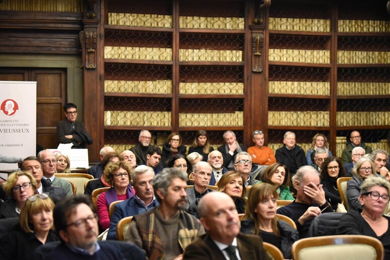 - RIPRODUZIONE RISERVATA