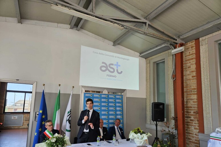 - RIPRODUZIONE RISERVATA