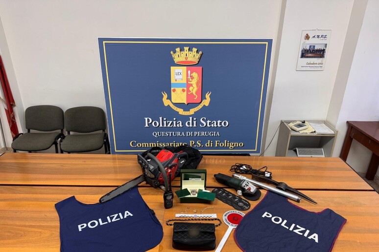 - RIPRODUZIONE RISERVATA