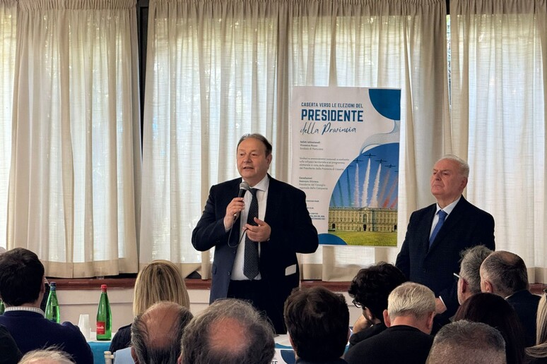 - RIPRODUZIONE RISERVATA