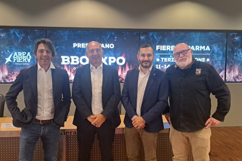 - RIPRODUZIONE RISERVATA