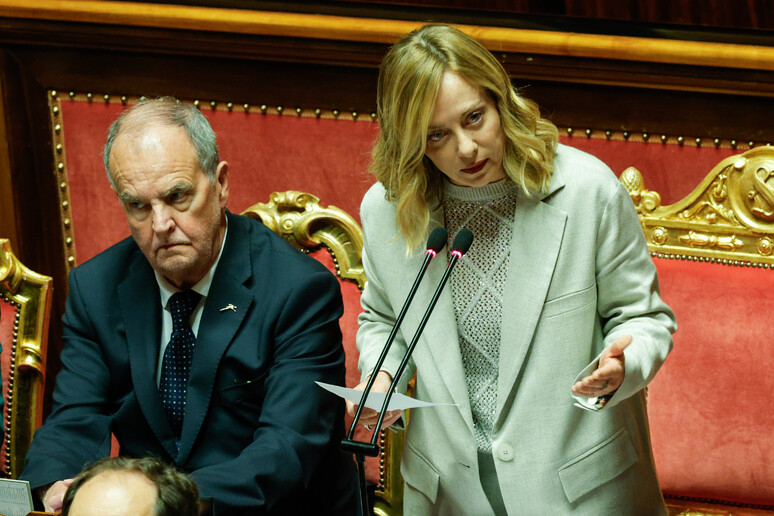 - RIPRODUZIONE RISERVATA